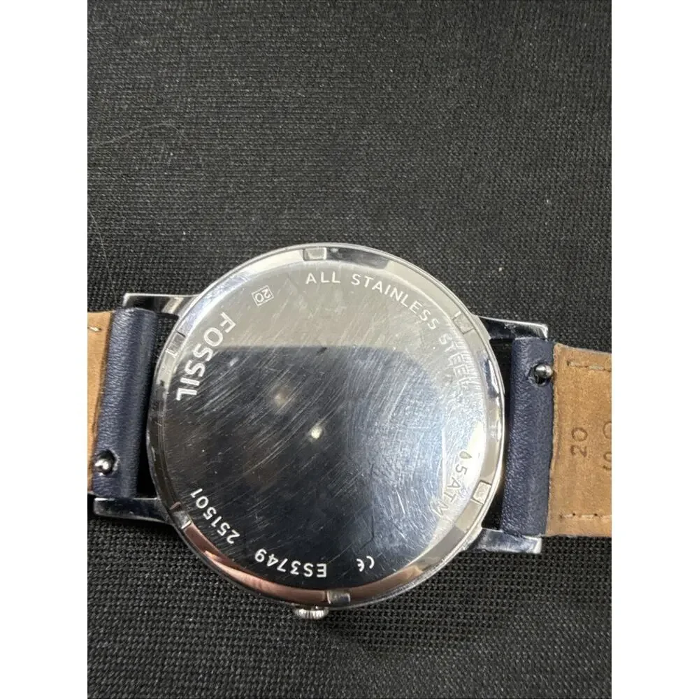 Fossil es 3749